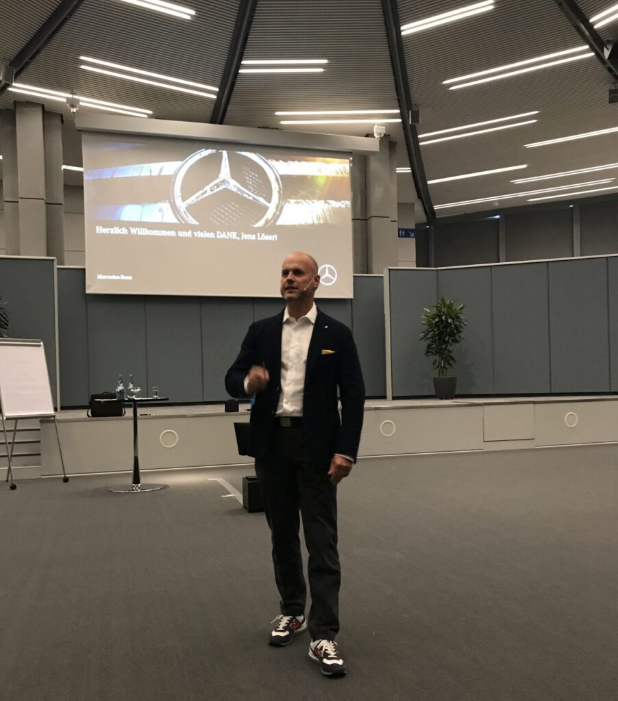 derLÖSER Keynote Speaker bei Mercedes Benz Hannover